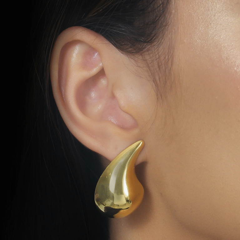 Brinco Dourado Gota Curvada Grande - Imagem 2