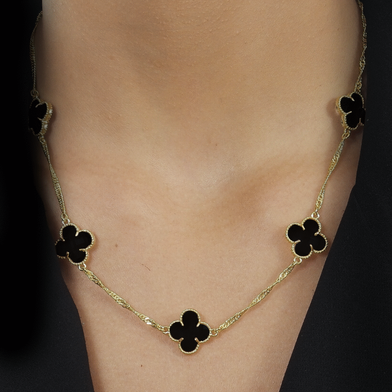 Colar Dourado 5 Trevos Preto - Imagem 2