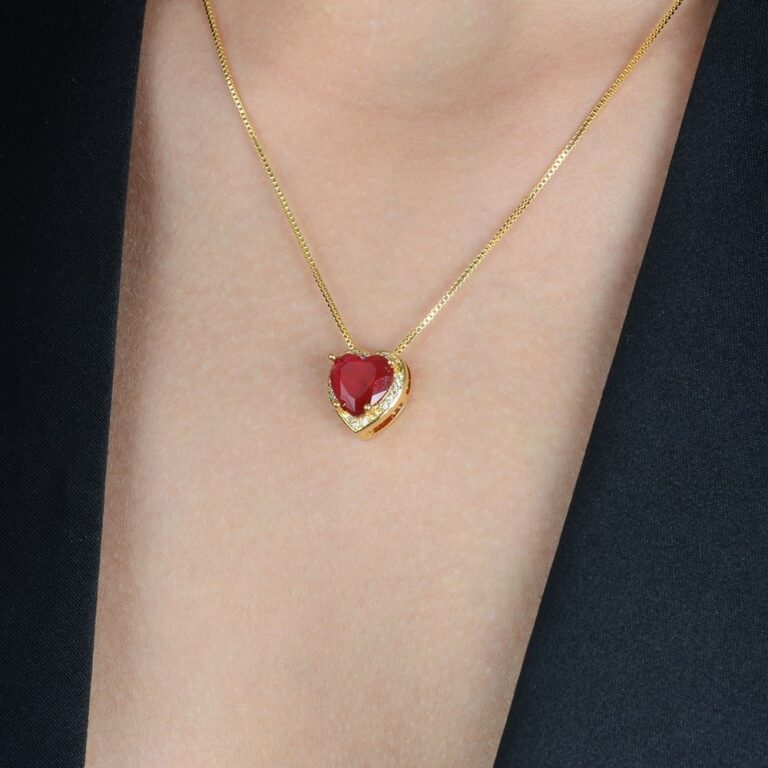 Colar Dourado de Pedra Natural Vermelha Coração Cravejado de Zircônia - Imagem 2