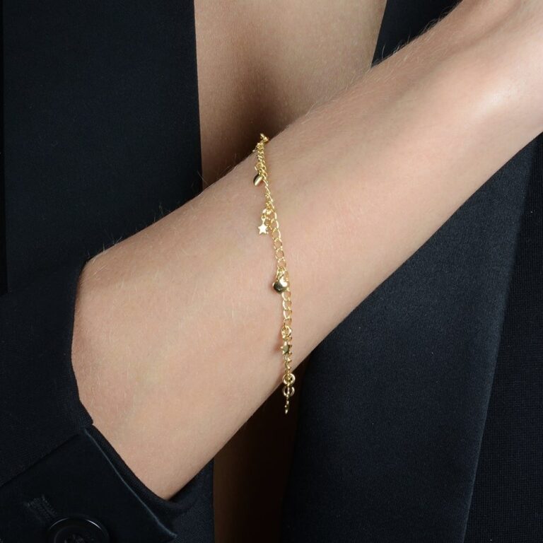 Pulseira Dourada com Pingentes de Coração e Estrela - Imagem 2